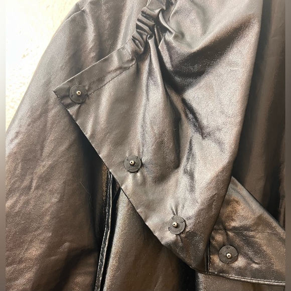 NWOT MIXIT Cropped Jacket Faux Leather with 3/4 Pleated Sleeve and Short Belt - Picture 8 of 9